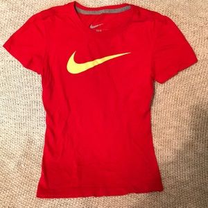 Nike Slim-Fit Shirt